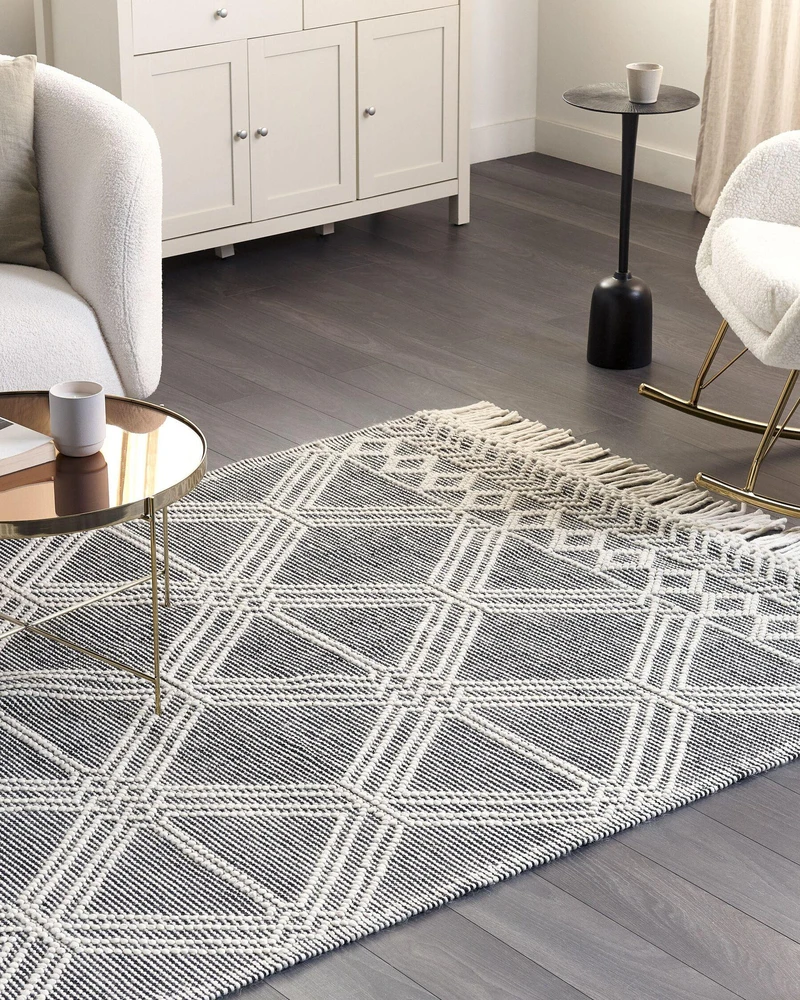 Beliani Kilimas TOPRAKKALE pilkas 160 x 230 cm vilnos