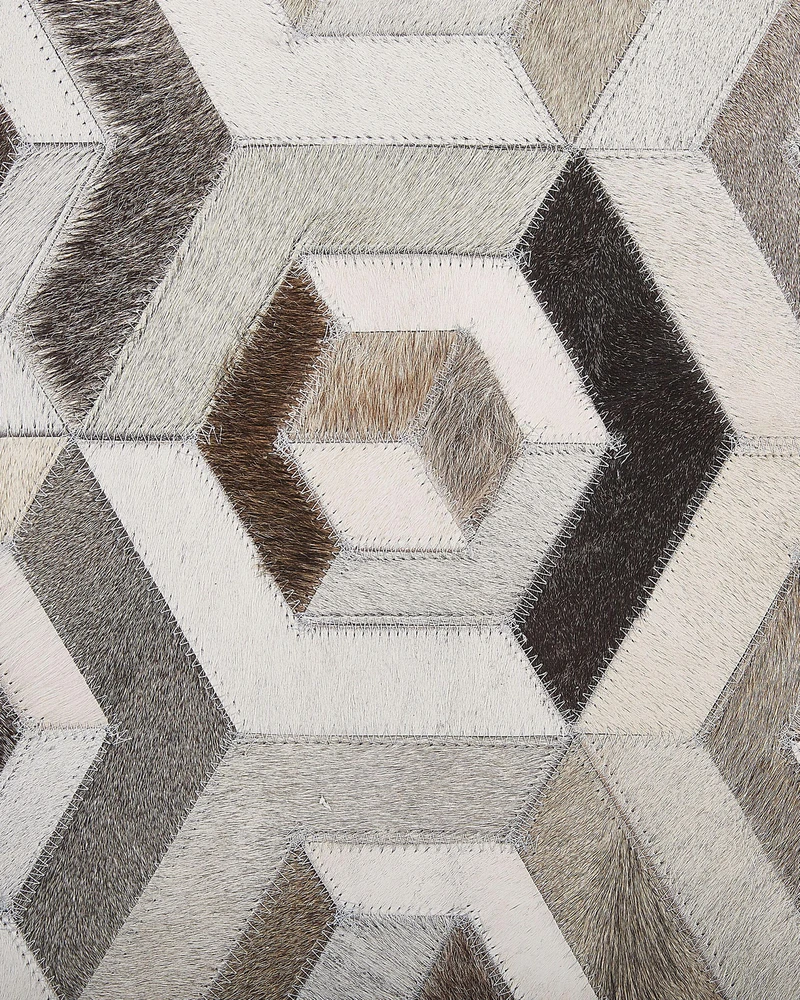 Beliani Kiliminis TAVAK smėlio spalvos 140 x 200 cm natūrali oda