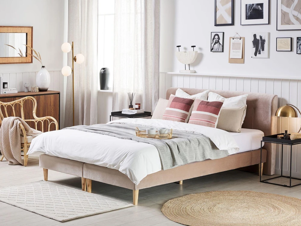 Beliani Kontinentinė lova Welur MARQUISE 180 x 200 cm smėlio spalvos