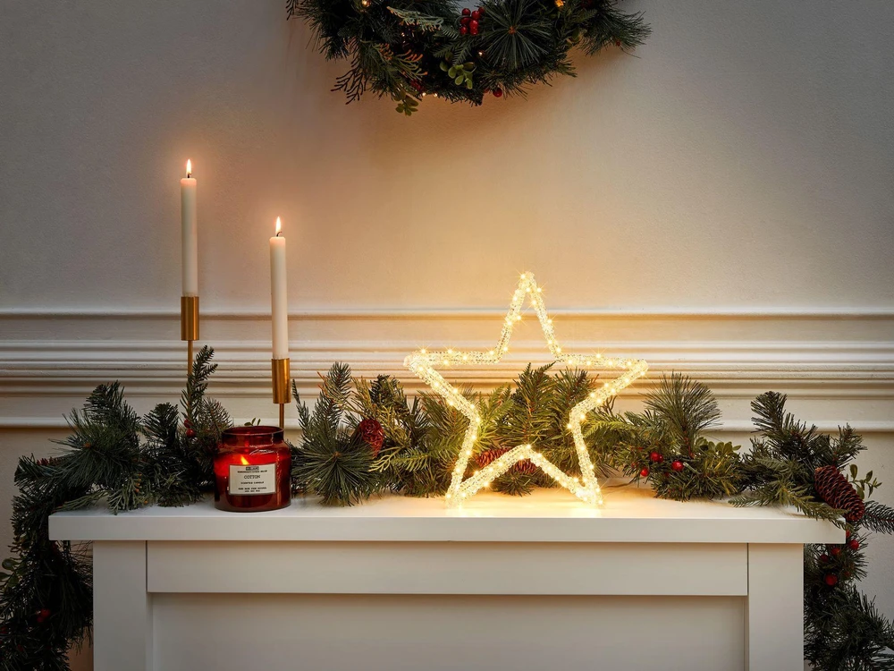 Beliani LED sodo dekoracija SIMO žvaigždė 31 cm balta
