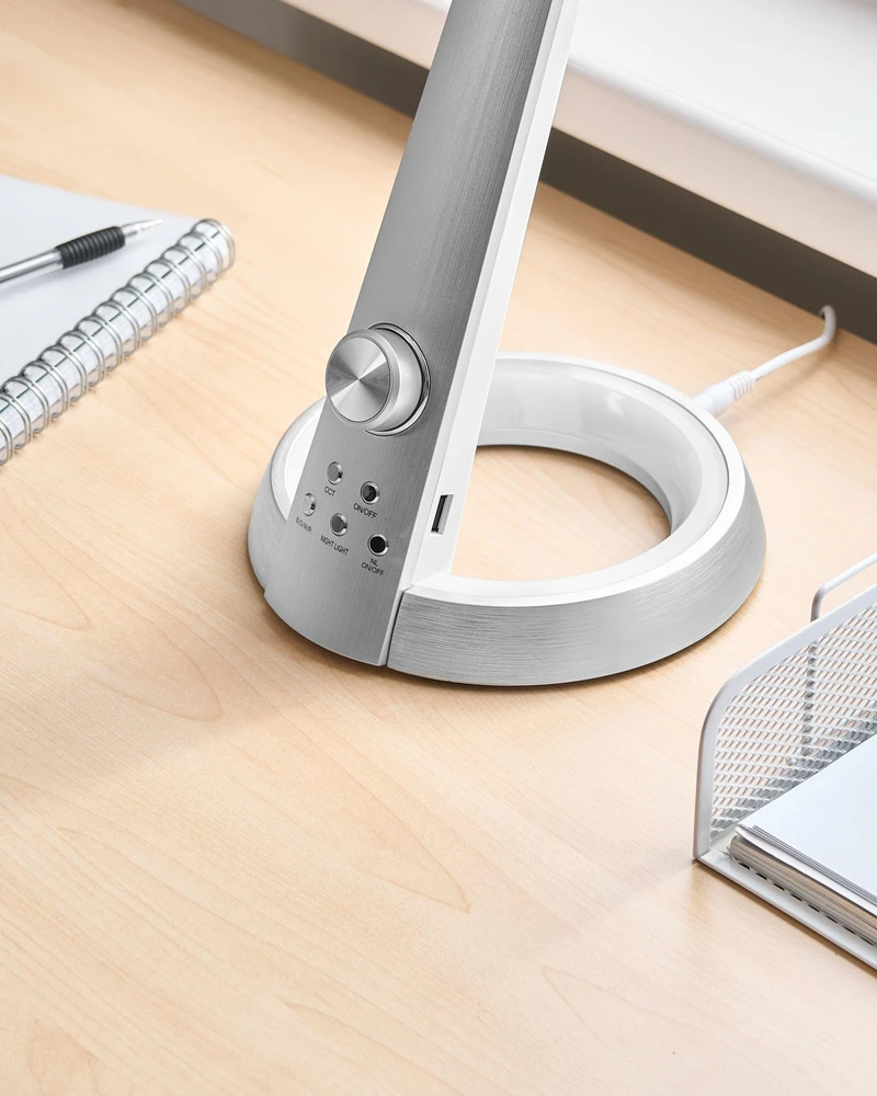 Beliani LED stalinė lempa CANOPUS su USB jungtimi, sidabrinė