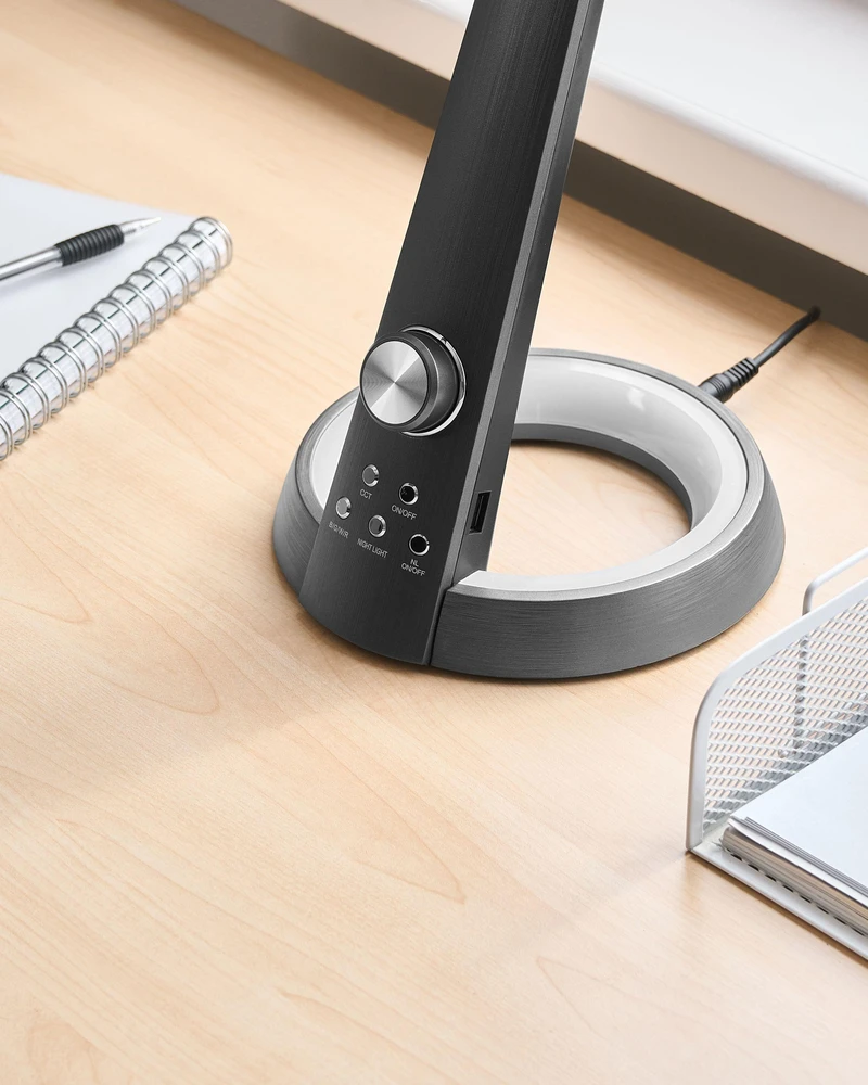 Beliani LED stalo lempa CANOPUS su USB jungtimi juoda