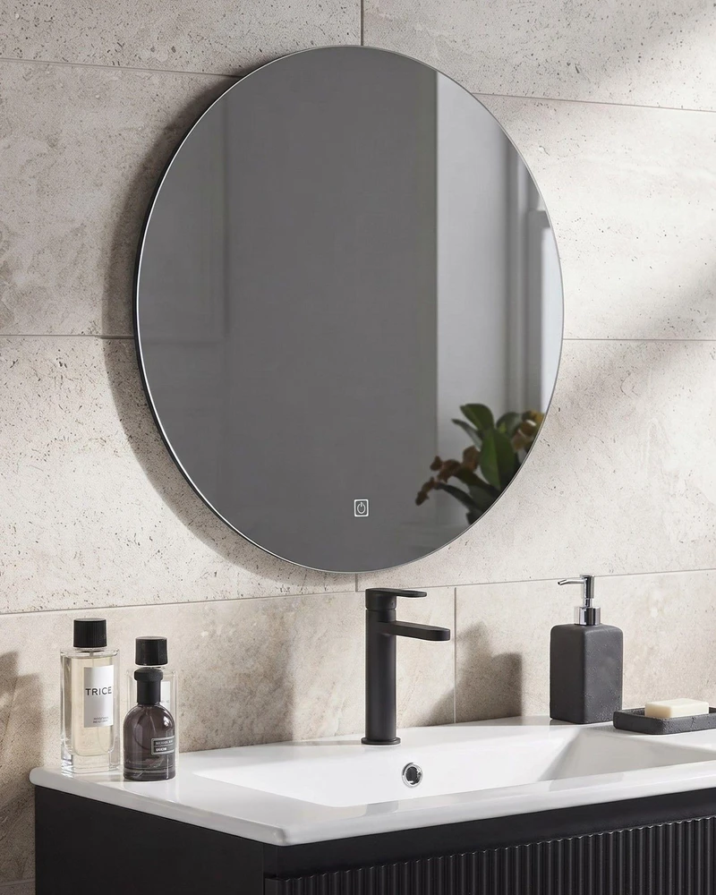 Beliani LED vonios veidrodis CALLAC 60 cm 60 cm sidabrinės spalvos