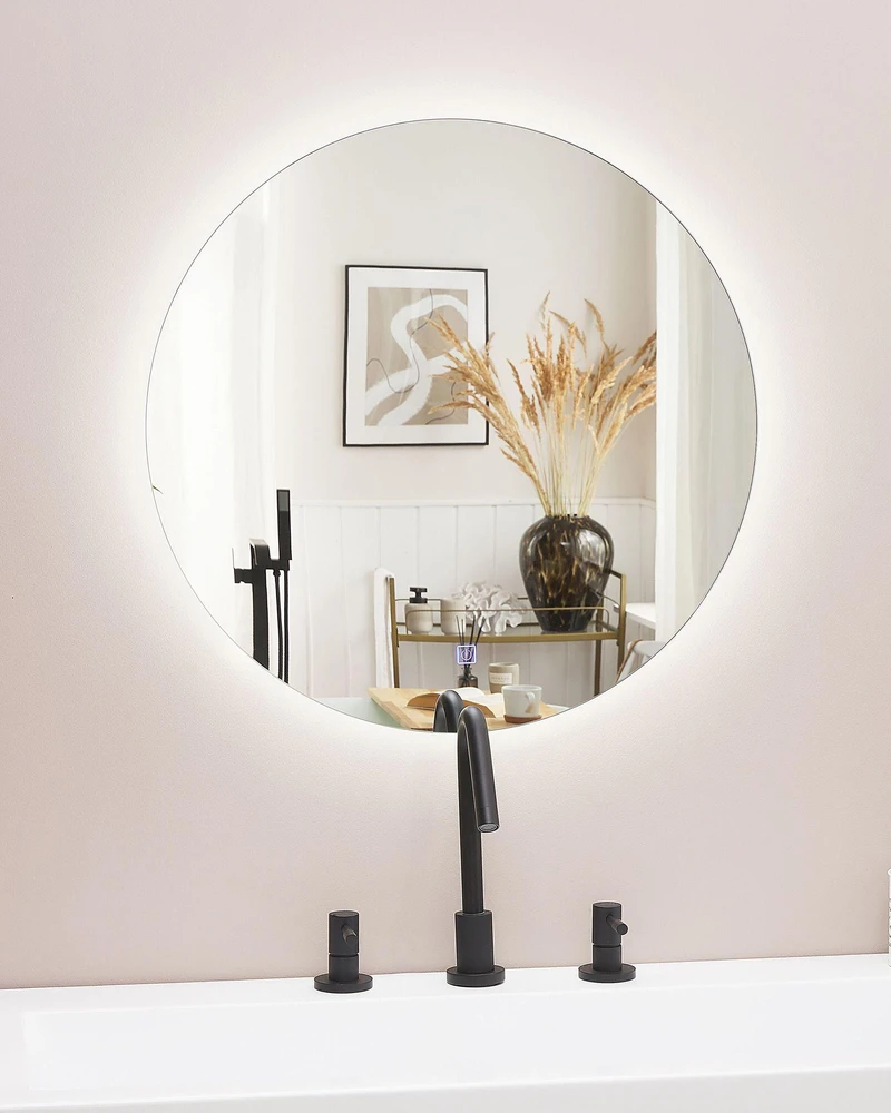 Beliani LED vonios veidrodis CALLAC 60 cm 60 cm sidabrinės spalvos