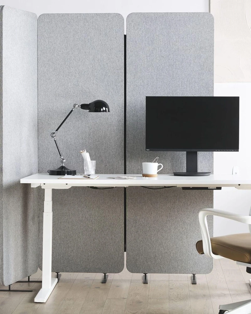 Beliani Pertvara STANDI 184 x 184 cm Šviesiai pilka