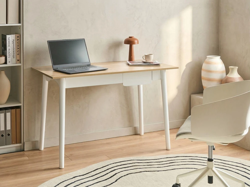 Beliani Rašomasis stalas VITRION šviesiai rudas/baltas 120 cm 60 cm