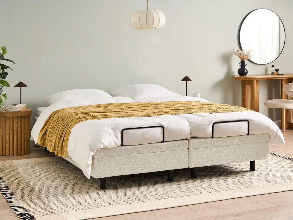 Beliani Reguliuojama lova be galvūgalio Boucle DUKE 180 x 200 cm, kreminė balta