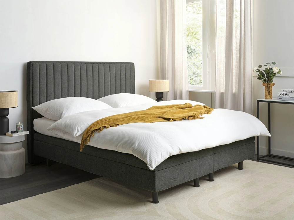 Beliani Reguliuojama lova CASTELLAN 180 x 200 cm tamsiai pilka