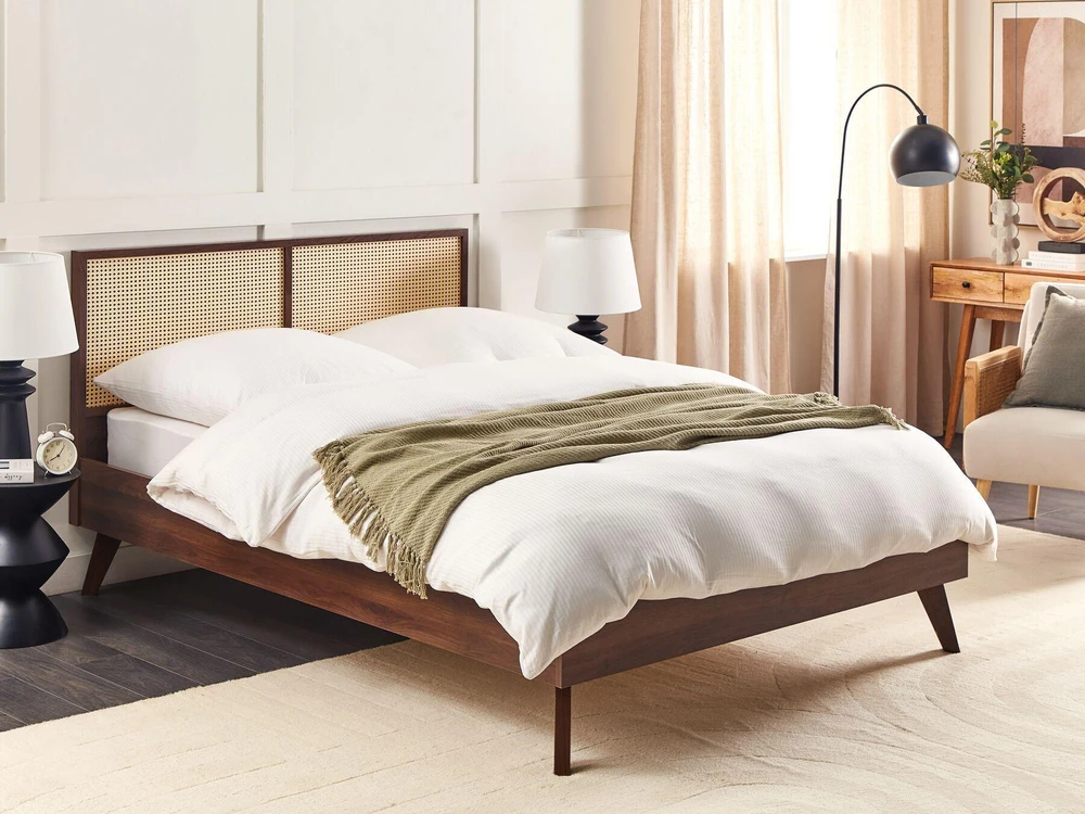Beliani Rotango lova MONPAZIER 140 x 200 cm tamsiai ruda