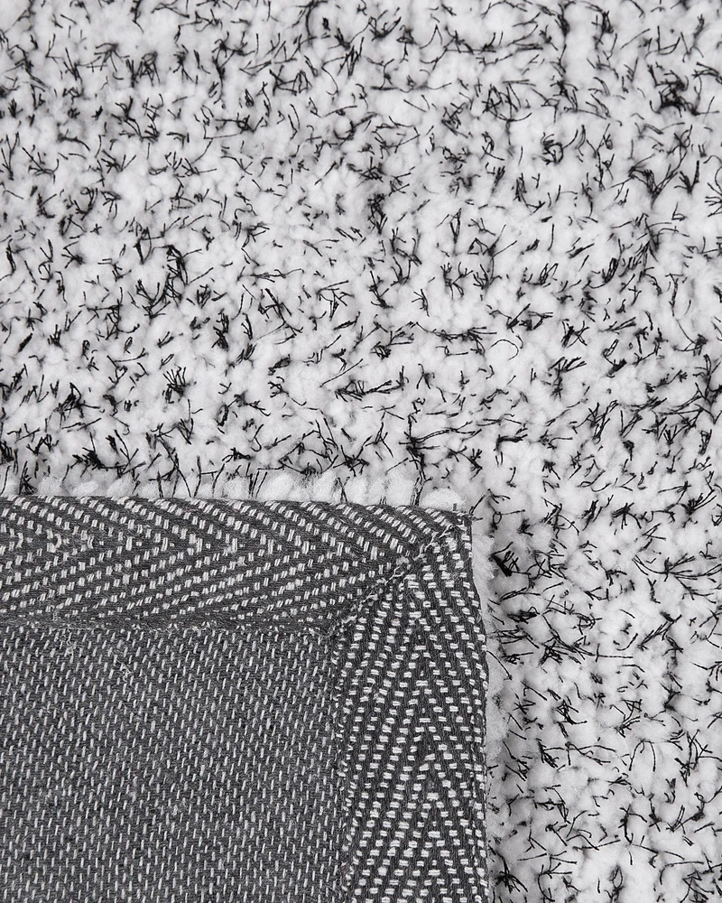 Beliani Šeriuotas kilimas DEMRE pilkas 80 x 150 cm