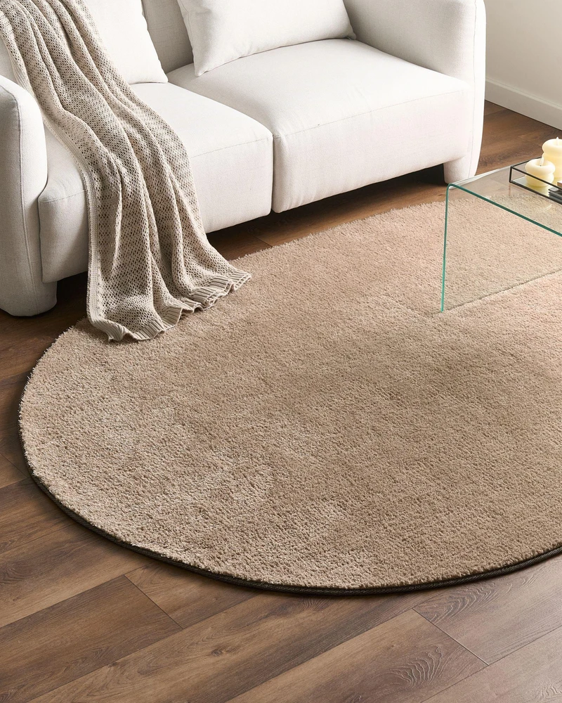 Beliani Shaggy kilimas DEMRE smėlio spalvos 160 x 230 cm