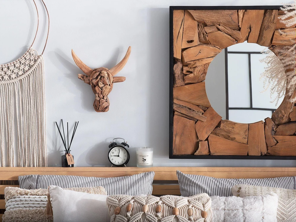 Beliani Sieninė figūrėlė Byk BULL HEAD iš tikmedžio medienos 34 cm ruda