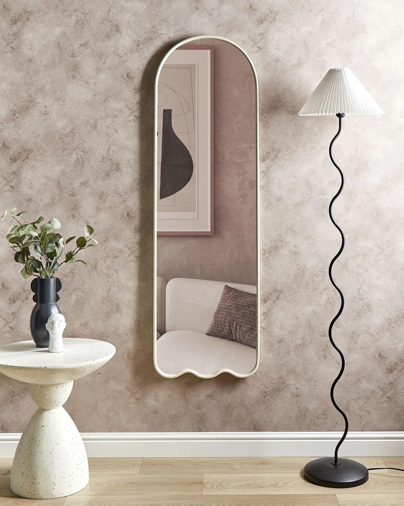 Beliani Sieninis veidrodis BUSSY 45 cm 145 cm metalinis, kreminės spalvos