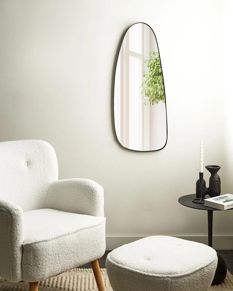 Beliani Sieninis veidrodis CERGY 39 cm 95 cm metalinis, juodas