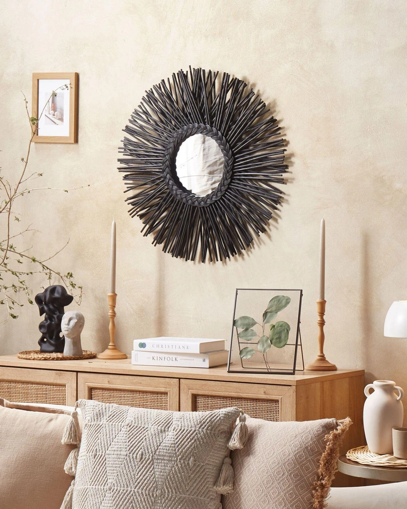 Beliani Round Rattan Wall Mirror Sun 60 cm Juoda KLASĖ