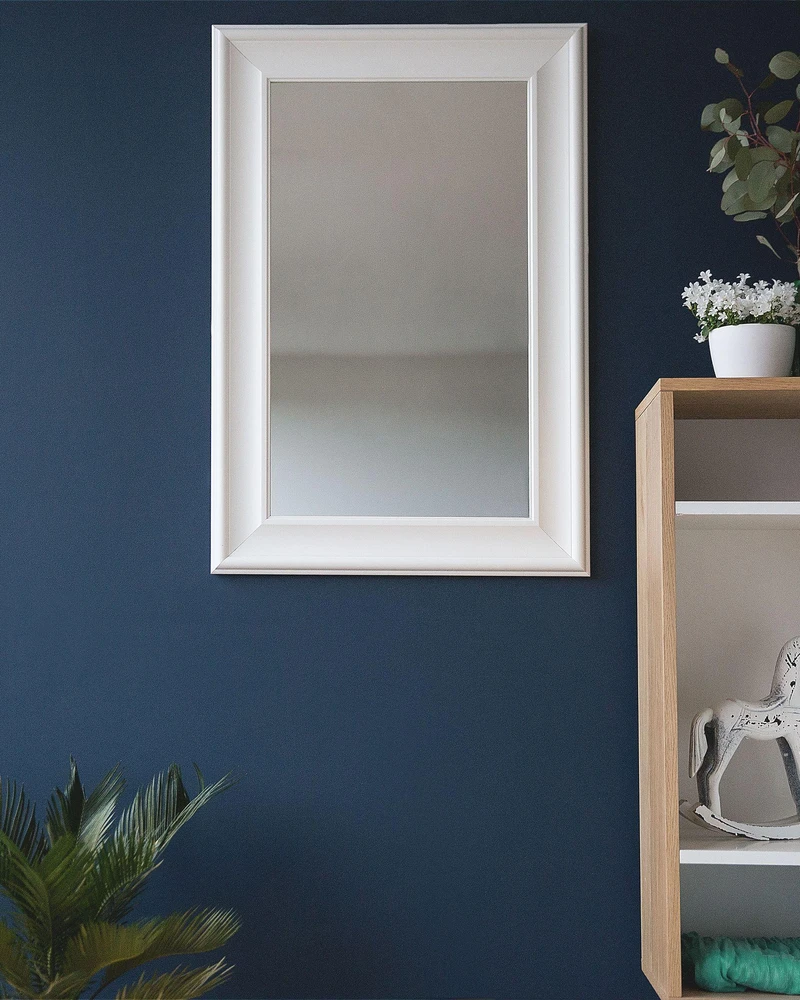 Beliani Sieninis veidrodis LUNEL 60 × 90 cm, baltas