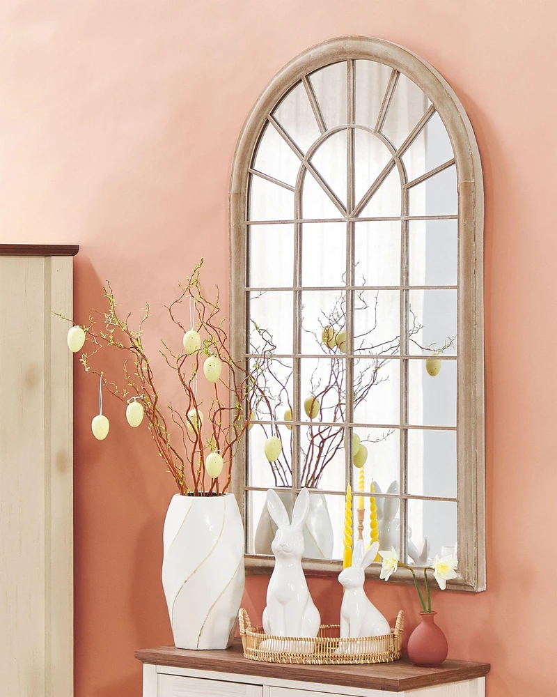 Beliani Sieninis veidrodis TREVOL 77 cm 130 cm Metalas Smėlio spalvos