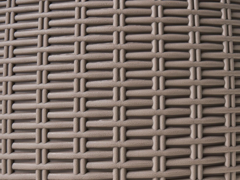 Beliani Sodo baro staliukas su šaldymo funkcija AISA 49 cm 49 cm medžio imitacija ruda