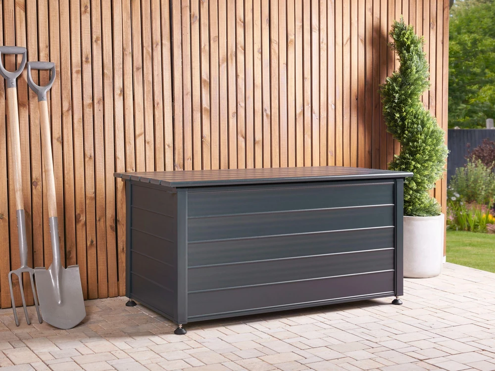 Beliani Sodo dėžė CAMPALTO 123 cm 60 cm tamsiai pilka