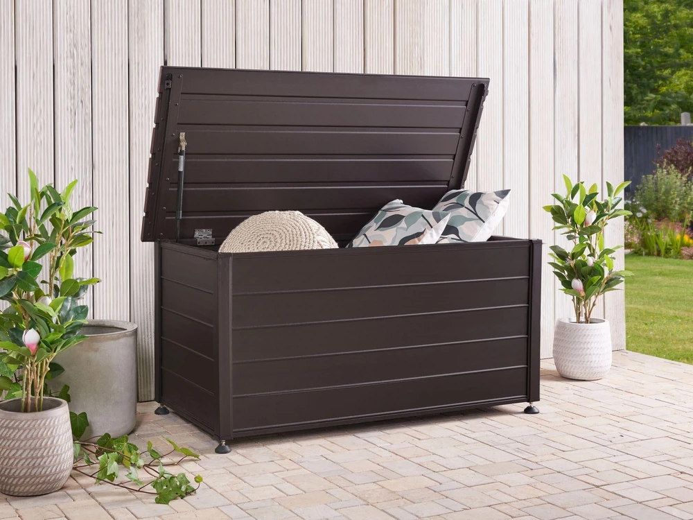 Beliani Sodo dėžė CAMPALTO 123 cm 60 cm tamsiai ruda