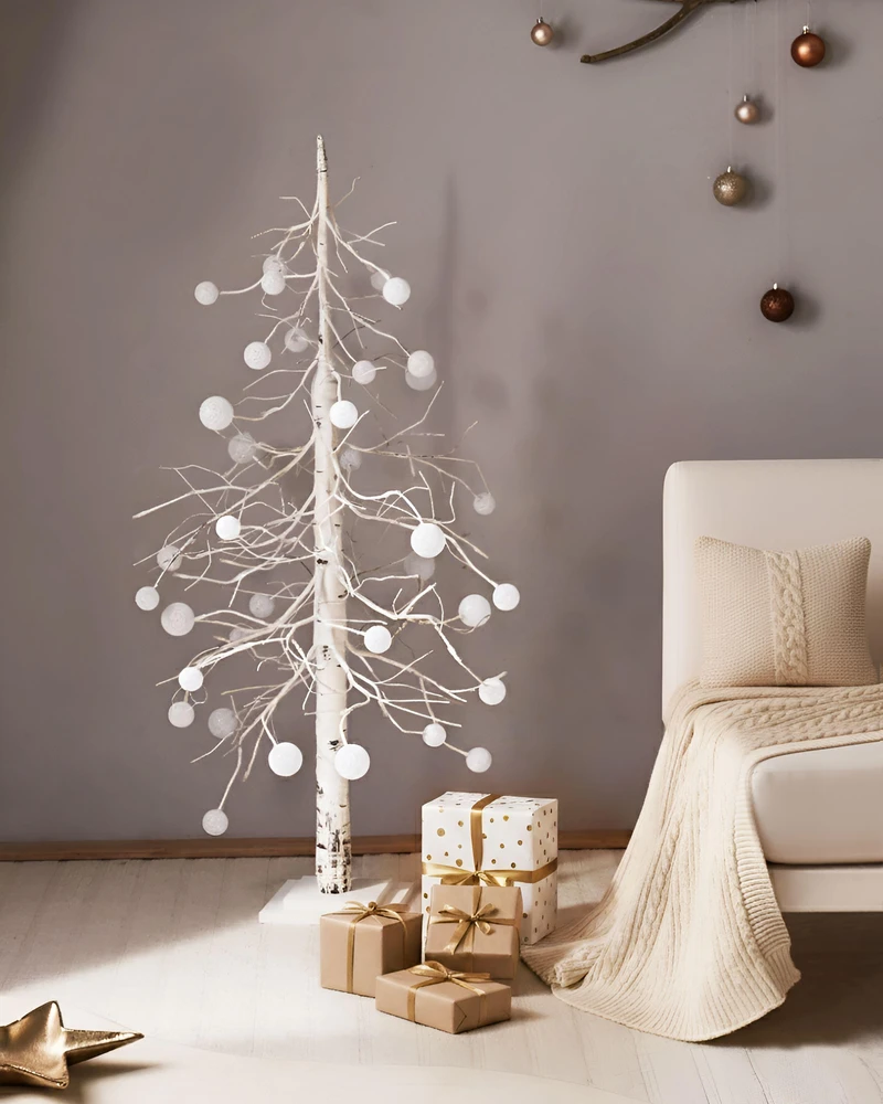 Beliani Sodo LED dekoracija HOLAR Eglutė 122 cm Balta