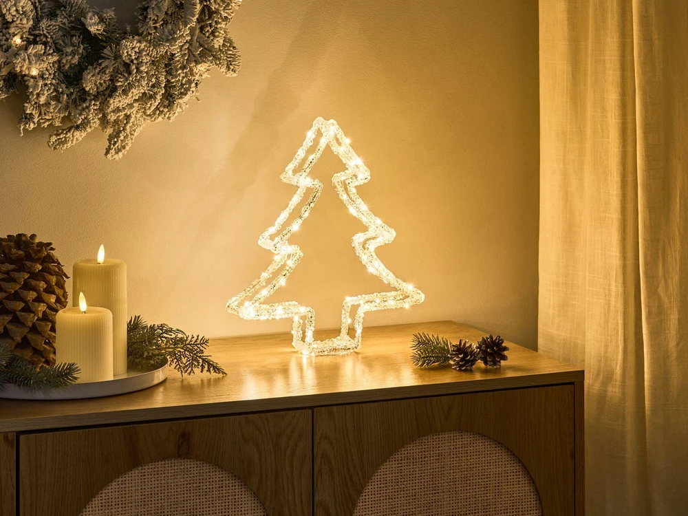 Beliani Sodo LED dekoracija OLBOAN Eglutė 34 cm Balta