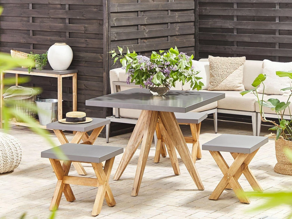 Beliani Sodo stalas OLBIA 90 cm x 90 cm, Pilkas betonas