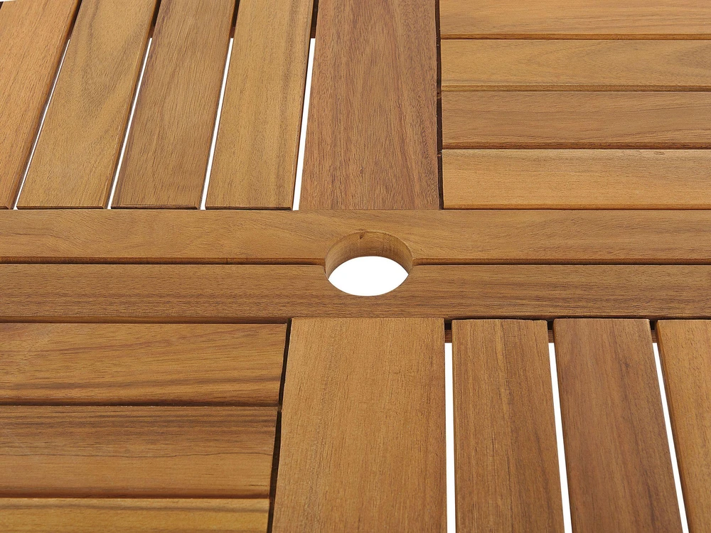 Beliani Sodo stalas TOLVE 150 cm Medinis akacijos Ruda