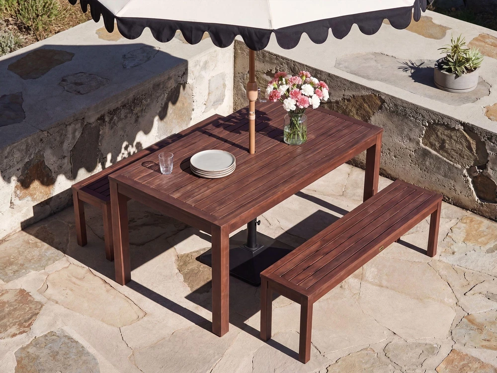 Beliani Sodo stalas TUSCANIA 180 cm 100 cm, eukalipto mediena, tamsiai rudas