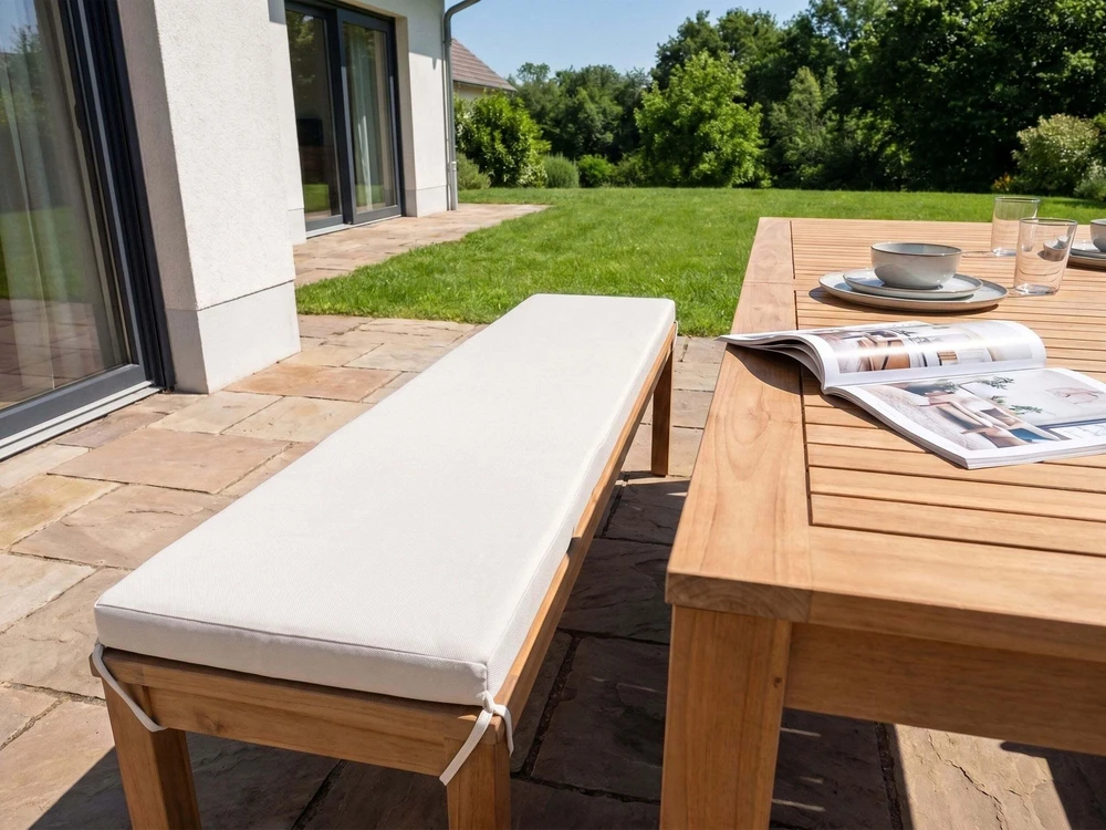 Beliani Sodo suolas su pagalvėle MONSANO, 170 cm, eukalipto mediena, balkšvas