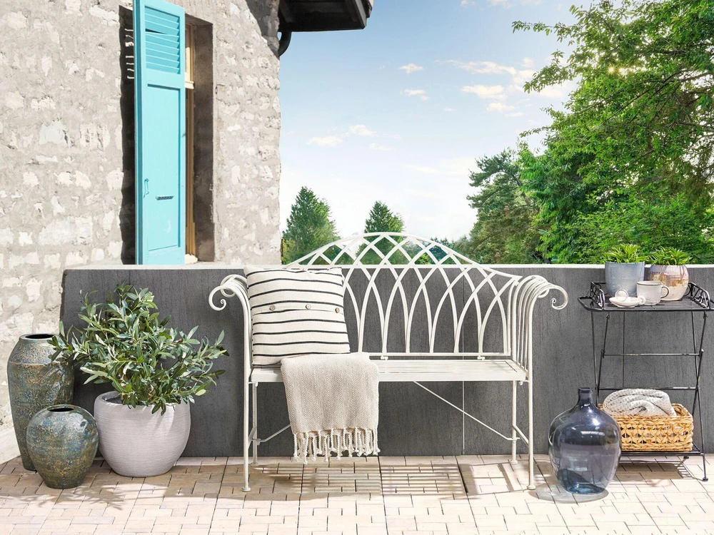 Beliani Sodo suoliukas MILAZZO 130 cm, metalinis, baltas