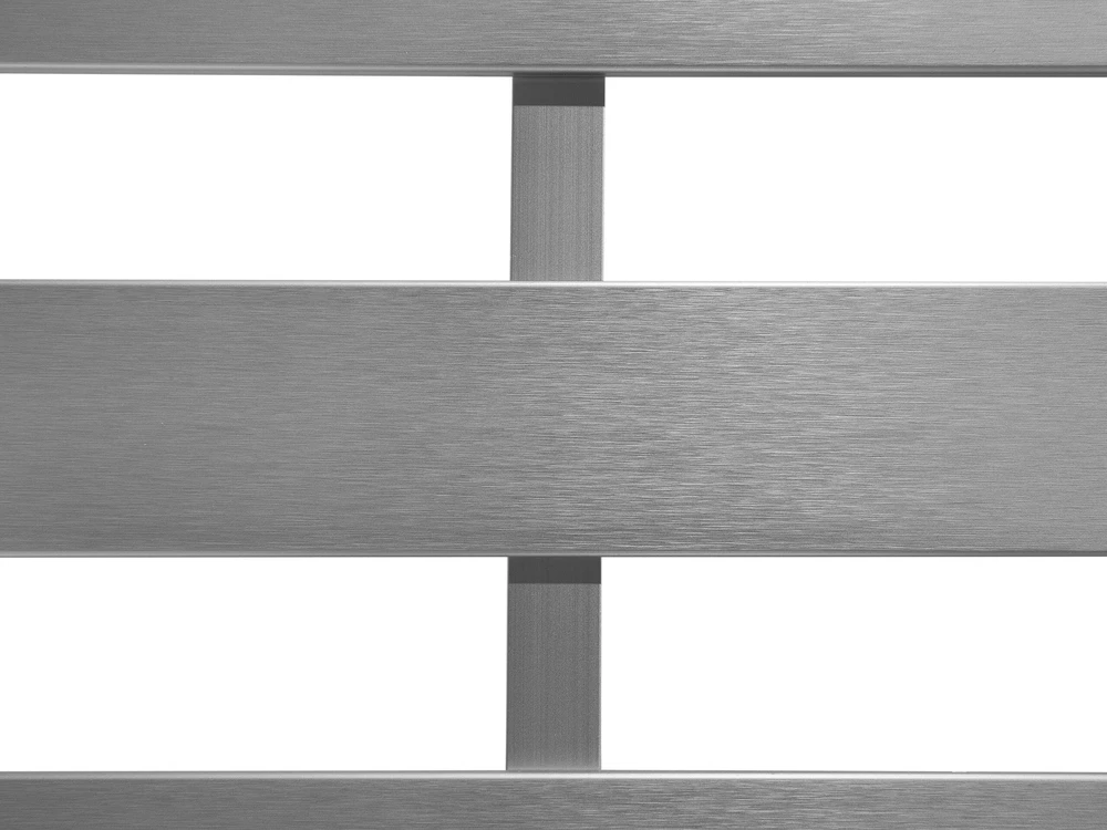 Beliani Sodo suoliukas su pagalve SALERNO 142 cm metalinis šviesiai pilkas