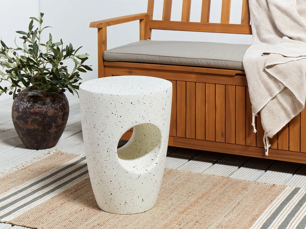 Beliani Šoninis staliukas EDOLO 37 cm 37 cm Teraco efektas, kreminė balta