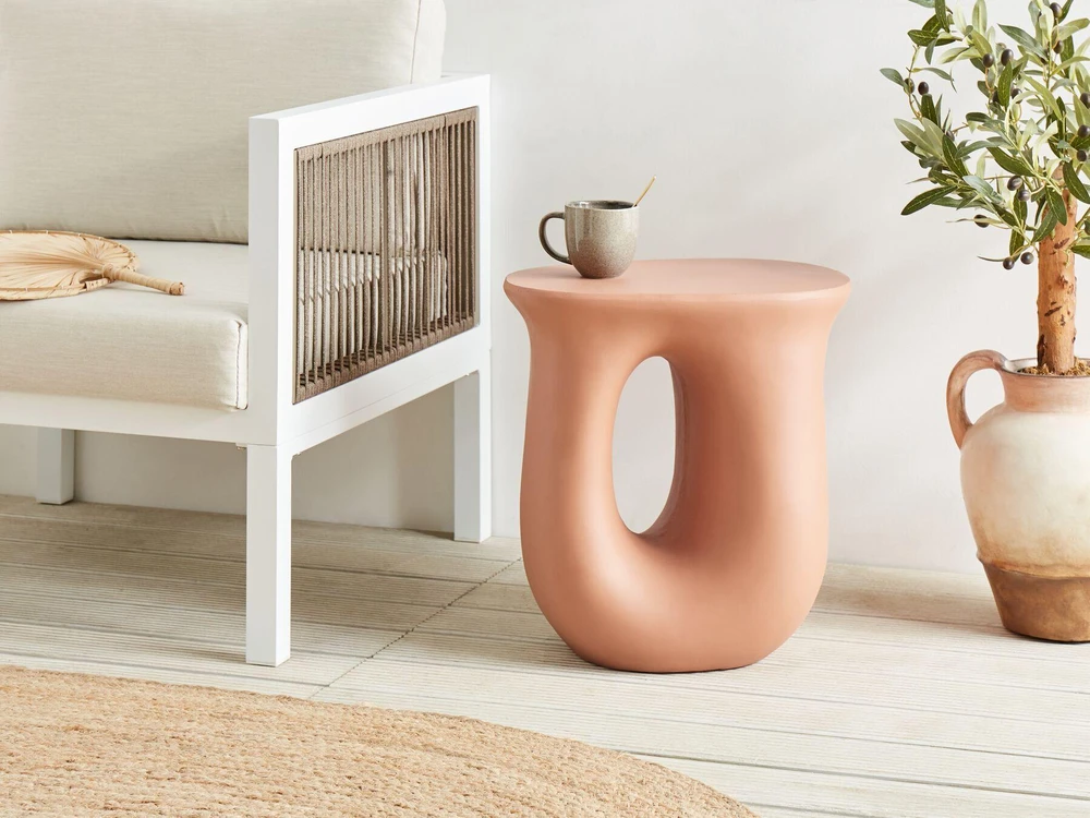 Beliani Šoninis staliukas IDRO 42 cm 28 cm oranžinis