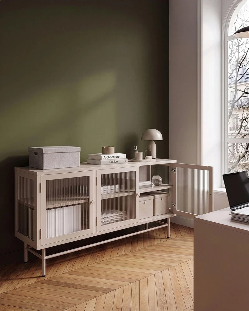 Beliani Spintelė su stiklinėmis durelėmis DEVON Metal 115 cm, smėlio spalvos