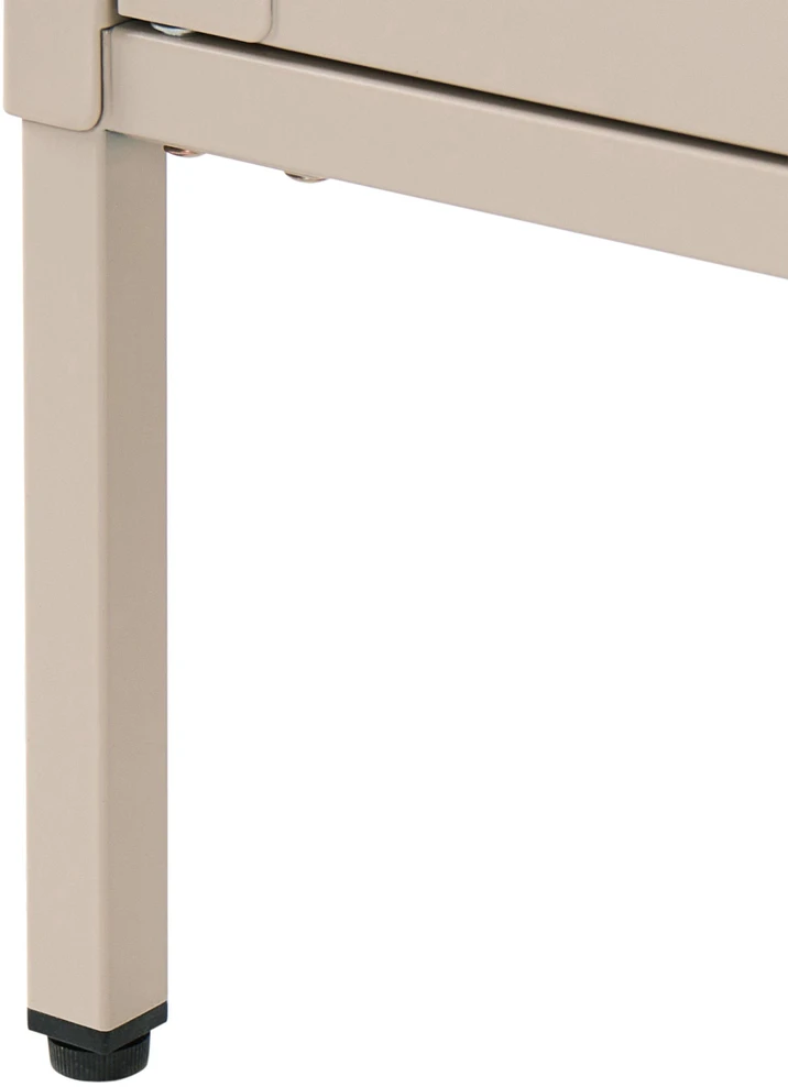 Beliani Spintelė su stiklinėmis durelėmis LERRYN Metal 90 cm smėlio spalvos