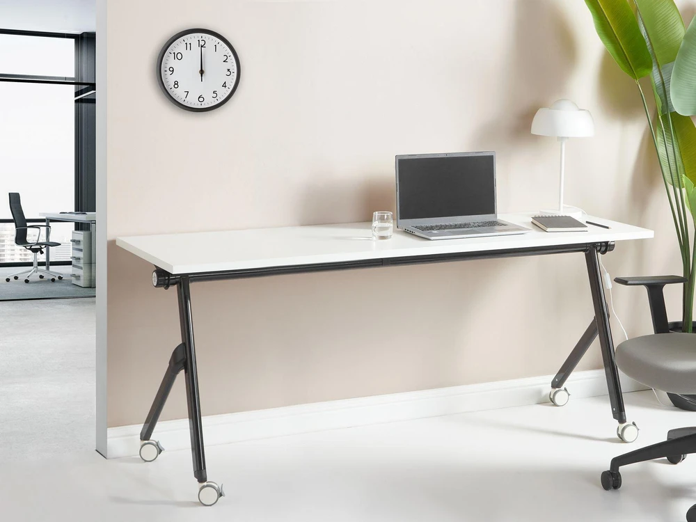 Beliani Sulankstomas rašomasis stalas BENDI 180 cm x 60 cm, baltas, su ratukais