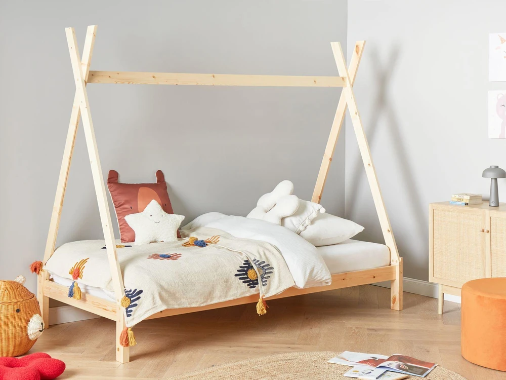 Beliani Vaikiška lova Tipi pušies medienos DEVAY 90 x 200 cm šviesiai ruda
