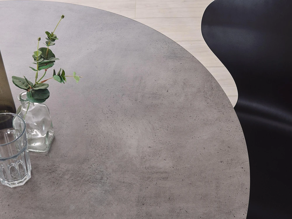 Beliani Valgomojo stalas ODEON Pilkas betono efektas 120 cm 120 cm