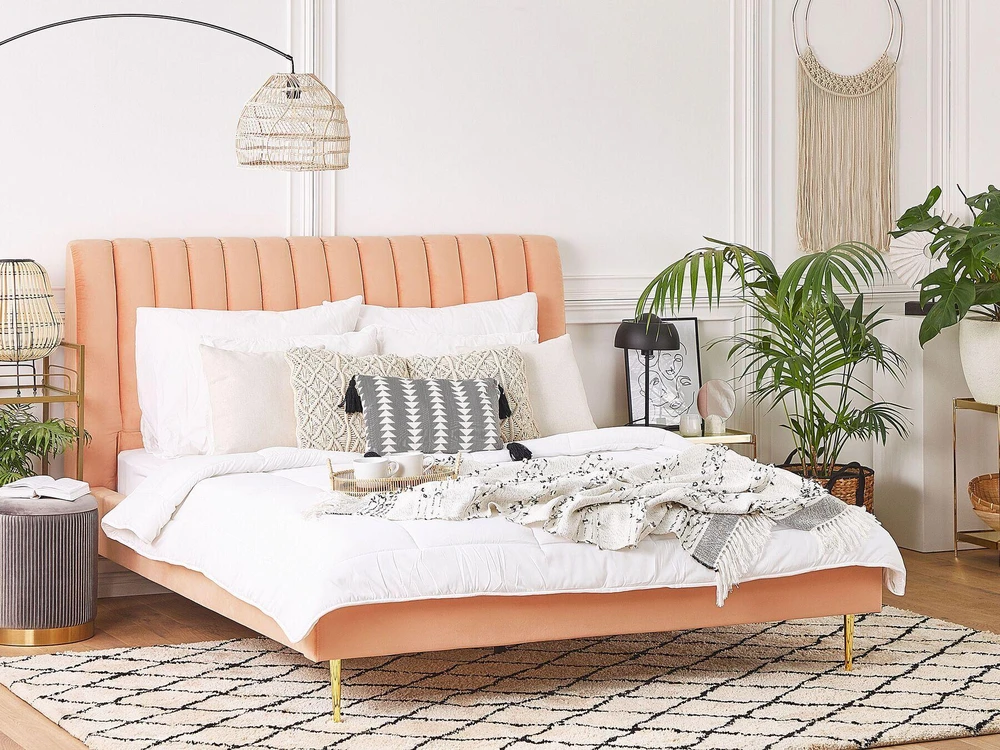 Beliani Velvetinė lova MARVILLE 180 x 200 cm persiko spalvos
