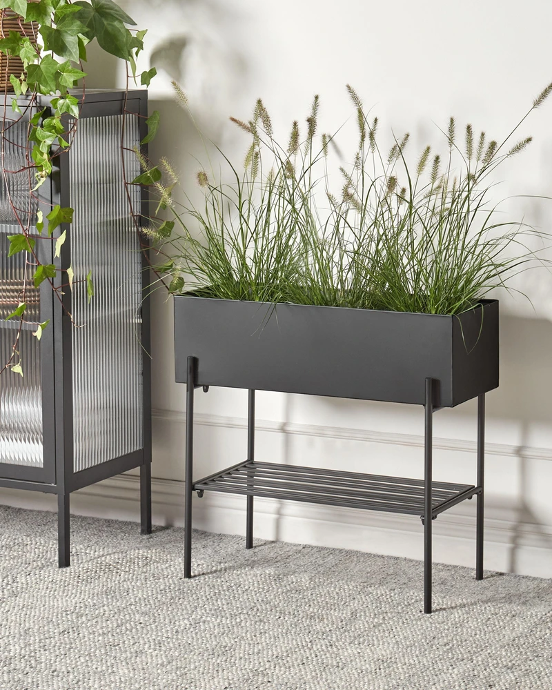 Beliani VINCA vazonas su kojelėmis, 70 cm, metalinis, juodas