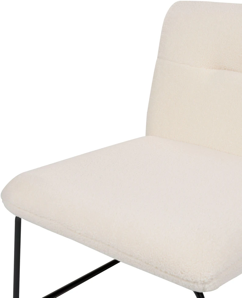Fotelis Beliani Fotel COTULLA Boucle baltas