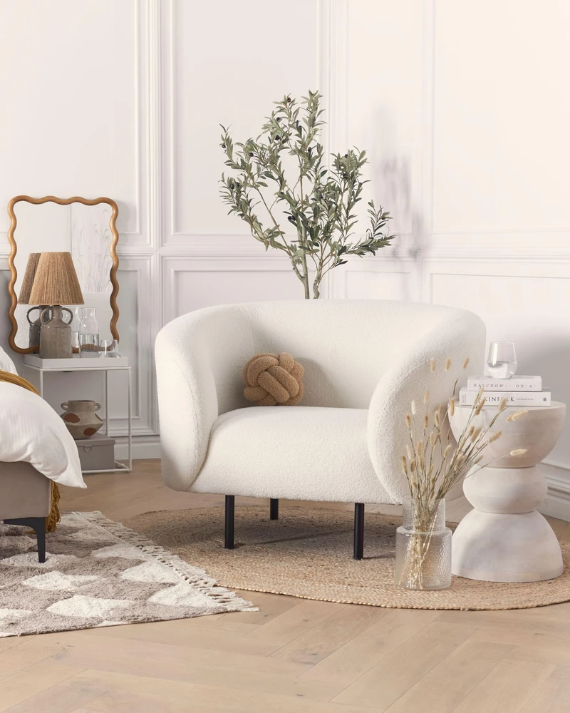 Fotelis Beliani Fotel LOEN Boucle baltas