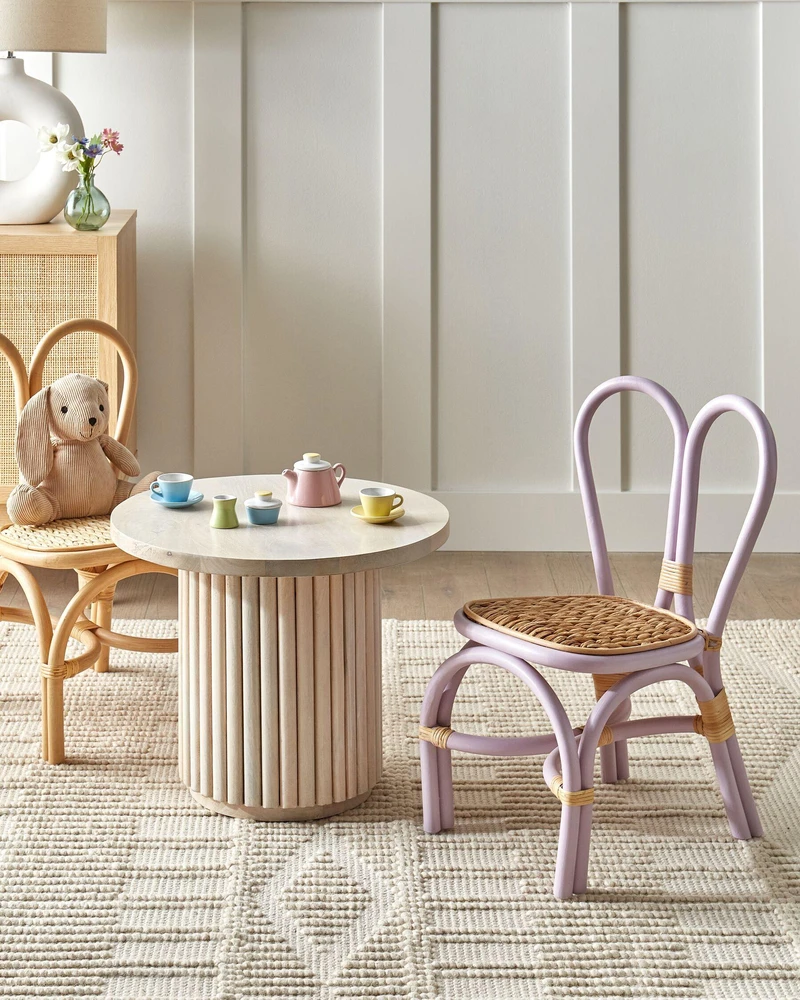 Fotelis Beliani Vaikiška kėdė DESIMI Rattan Violetinė