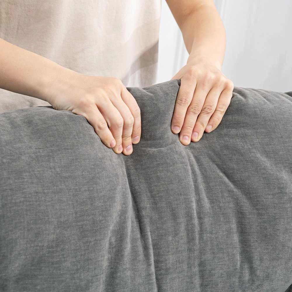 Fotelis HOMCOM masažinis krėslas, poilsio krėslas su atlošimo funkcija, šildymu, supimosi funkcija, besisukantis TV krėslas su kojų atrama, šonine kišene nuotolinio valdymo pultui, tamsiai pilkas