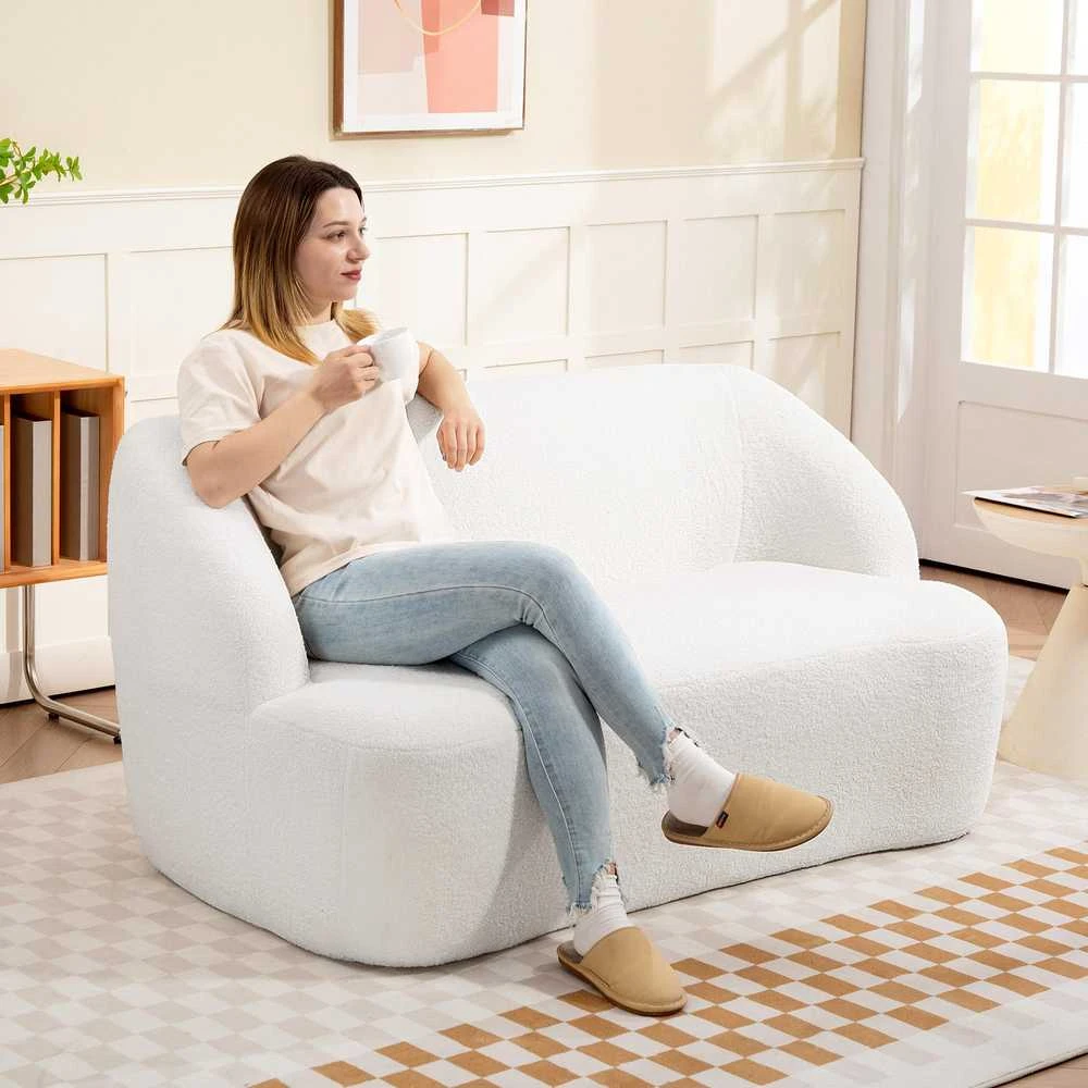 HOMCOM dvivietė sofa, išlenkto dizaino, paminkštinta sofa su fliso apmušalu, svetainei, miegamajam, namų biurui, kreminė balta