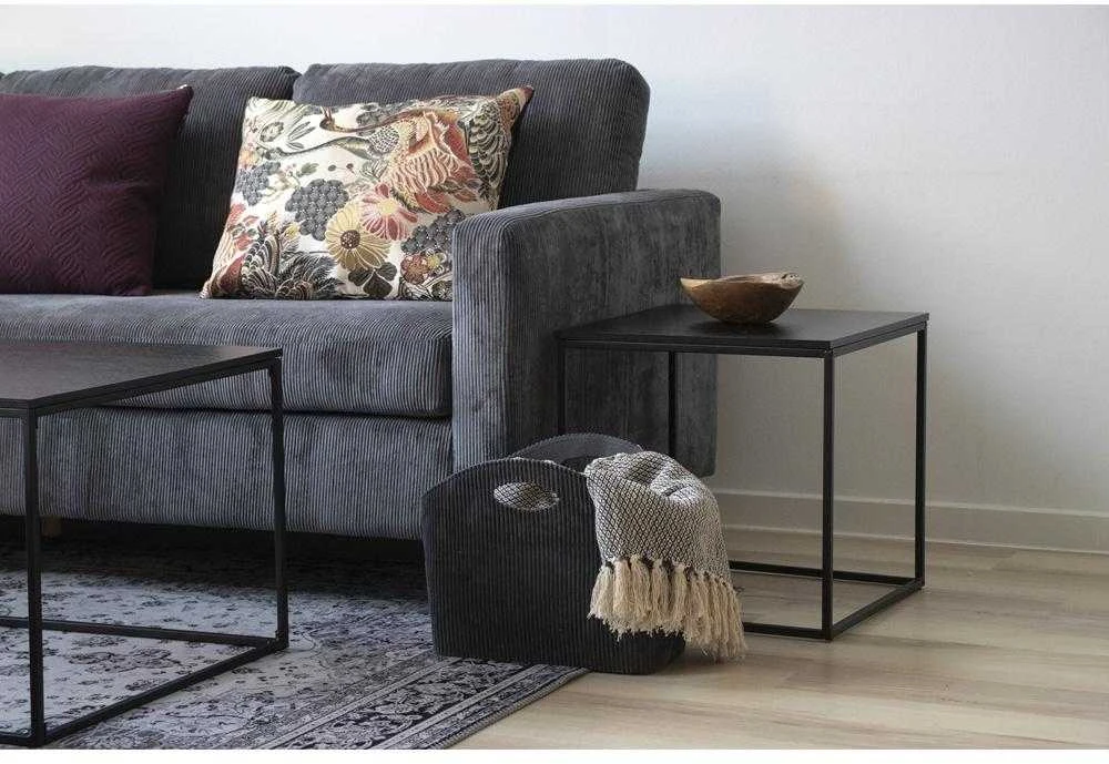 House Nordic Aps Pagalbinis staliukas Vita juodas