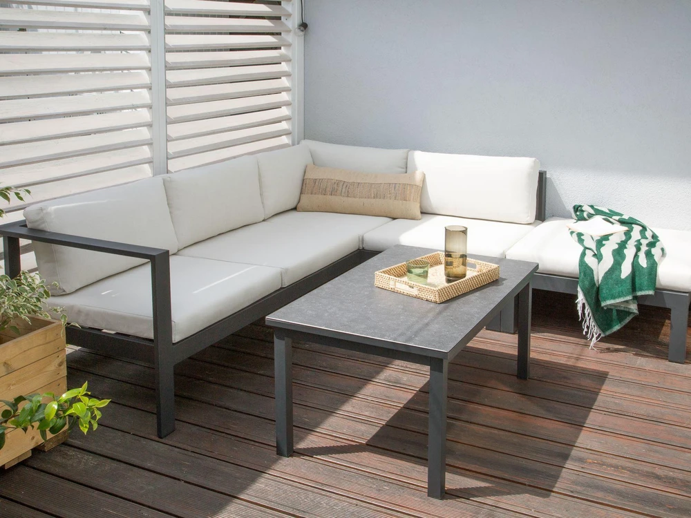 Lauko baldų komplektas Beliani Sodo kampinė sofa su staliuku 5 asmenims MESSINA kairinė, balta, metalinė