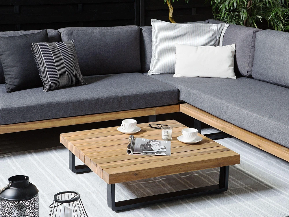 Lauko baldų komplektas Beliani Sodo kampinė sofa su stalu 5 asmenims MYKONOS dešininė tamsiai pilka, sertifikuota akacijos mediena