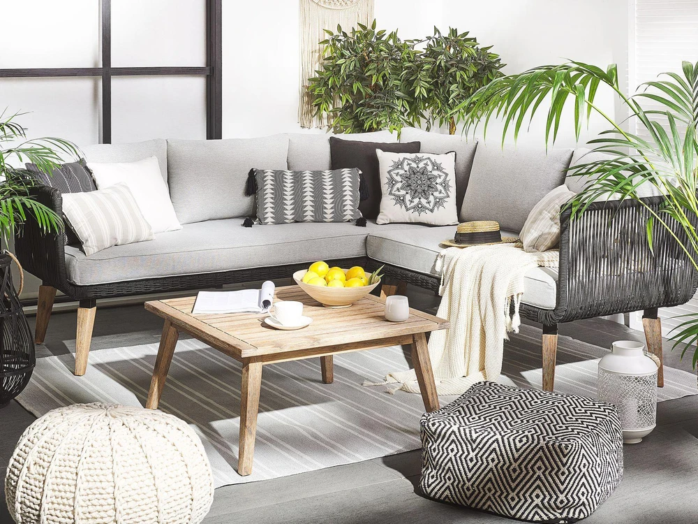 Lauko baldų komplektas Beliani Sodo kampinė sofa su stalu 5 asmenims ALCAMO kairinė, juoda, akacijos mediena